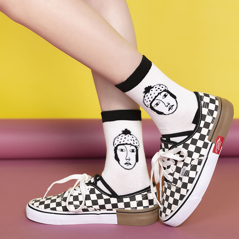 Autumn College Sylte Ins Personalized Hip-hop Cartoon Girls Tube Socks